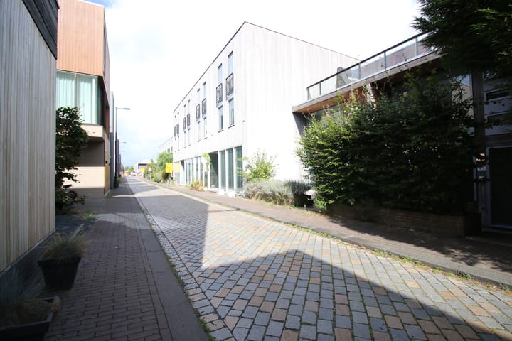 Photo 42 of Mattenbiesstraat 125