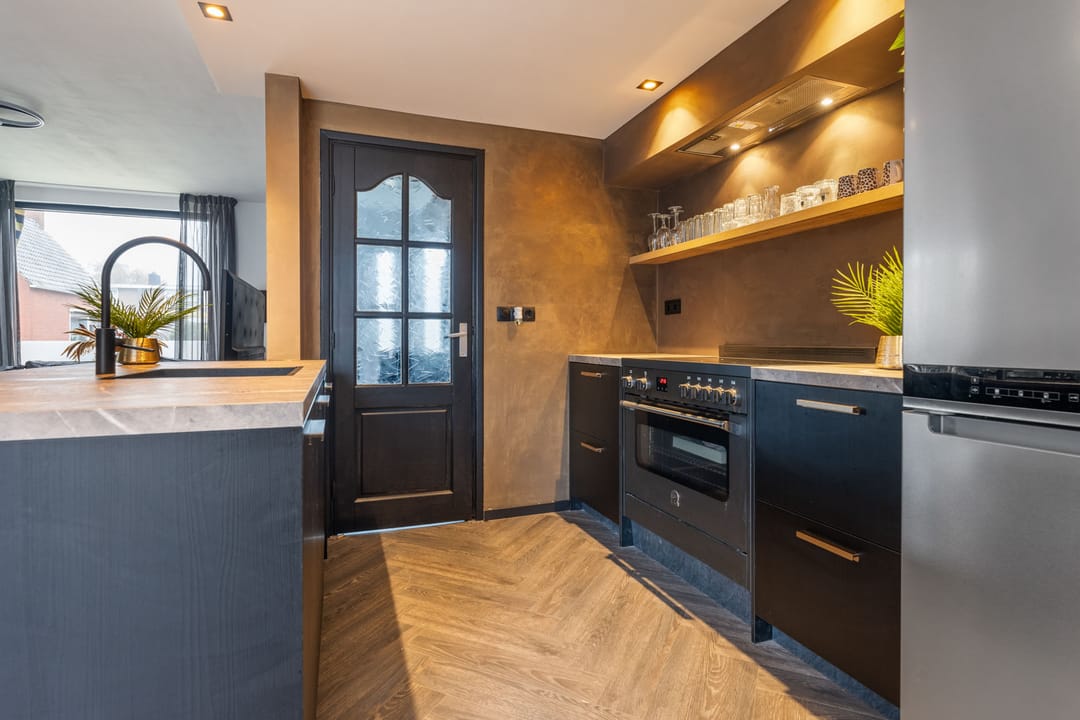 Photo 13 of van Houtenstraat 18