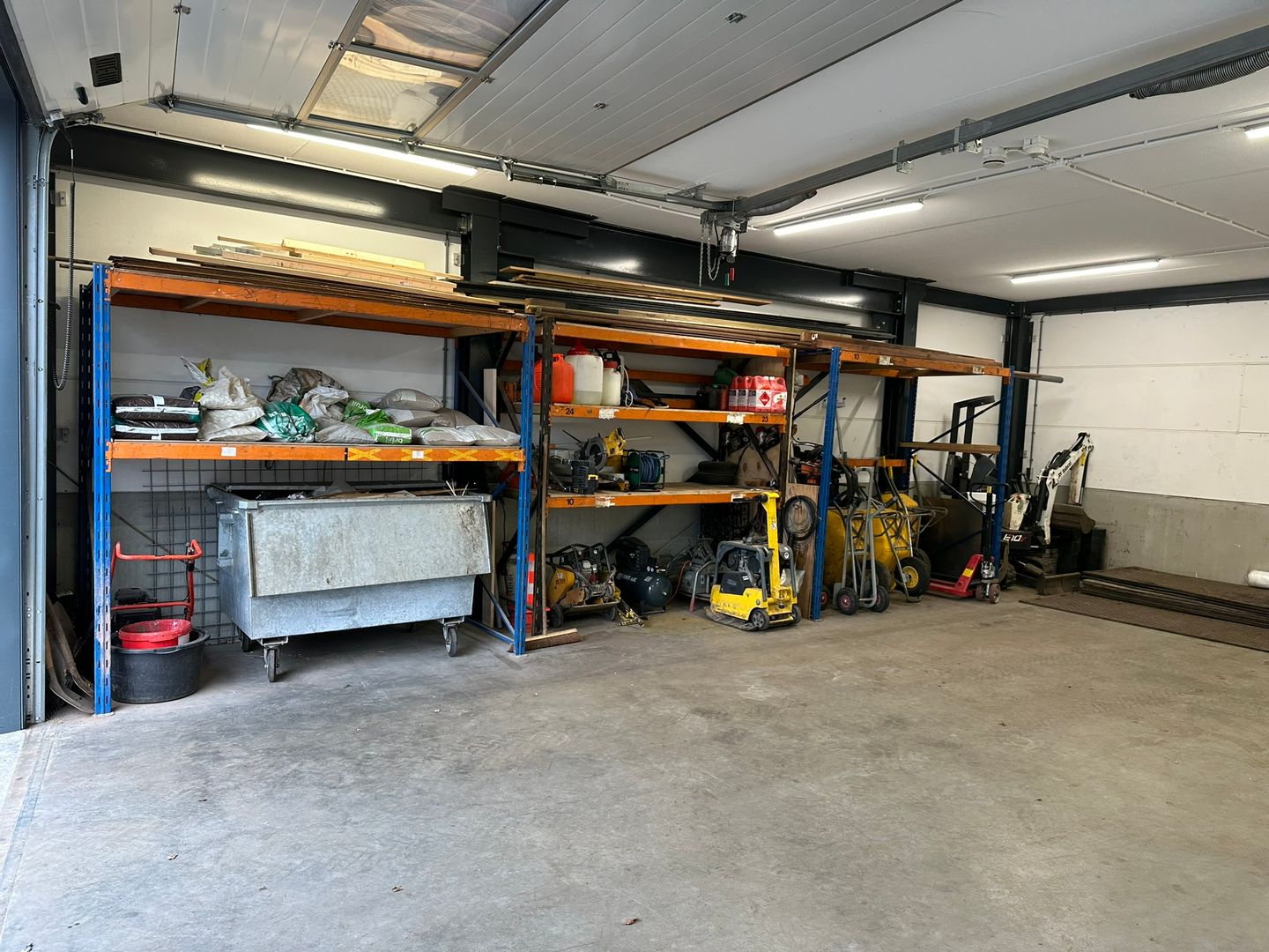 View photo 5 of Anthonie Fokkerstraat 57-R