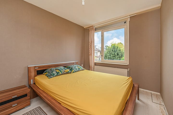 Foto 14 van Middenmolenlaan 189