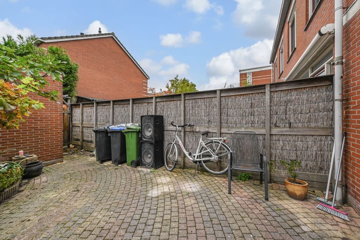 Foto 21 van Middenmolenlaan 189