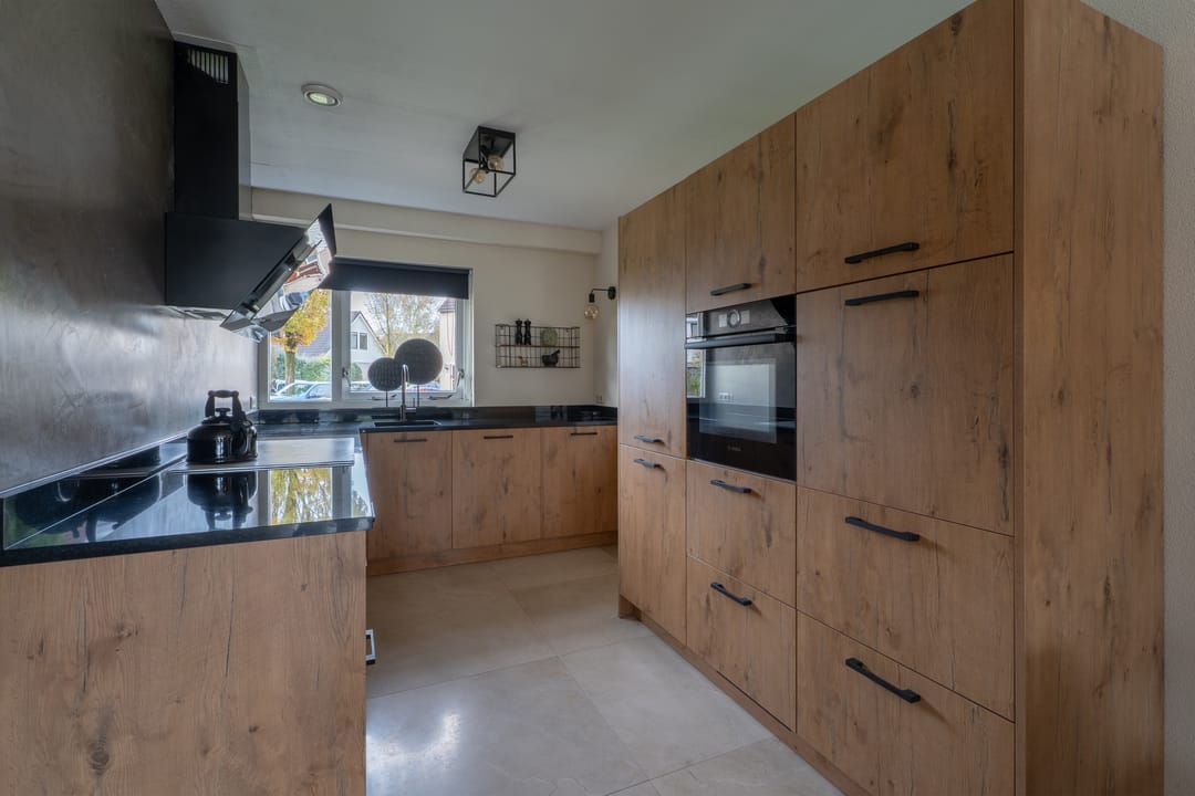 Photo 13 of Mispelstraat 6