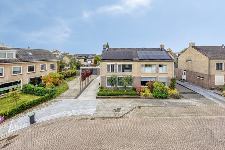 Photo 38 of Eikenlaan 27