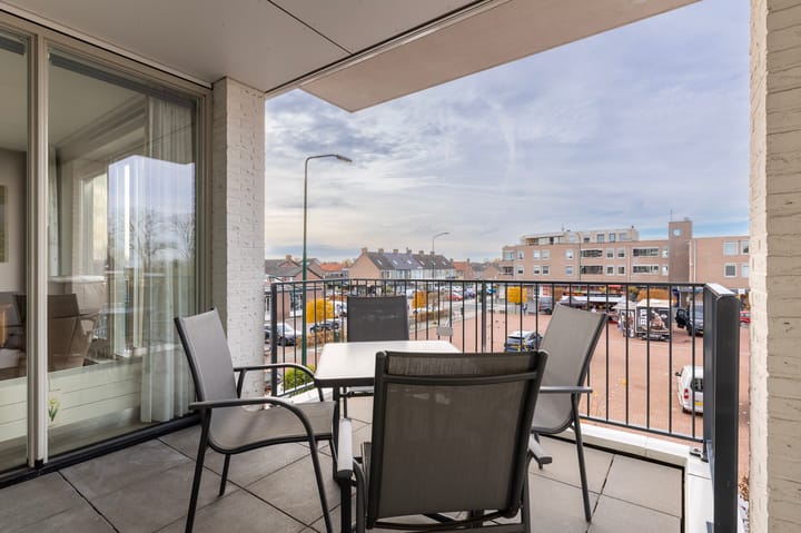 Foto 4 van Koning Willem-Alexanderplein 14