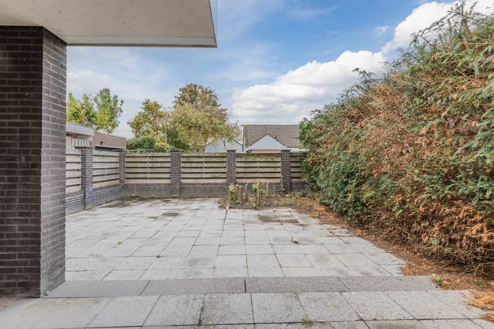 Photo 17 of Jasmijnstraat 8