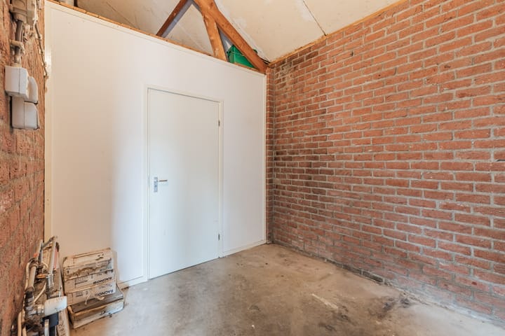 Photo 33 of Jasmijnstraat 8