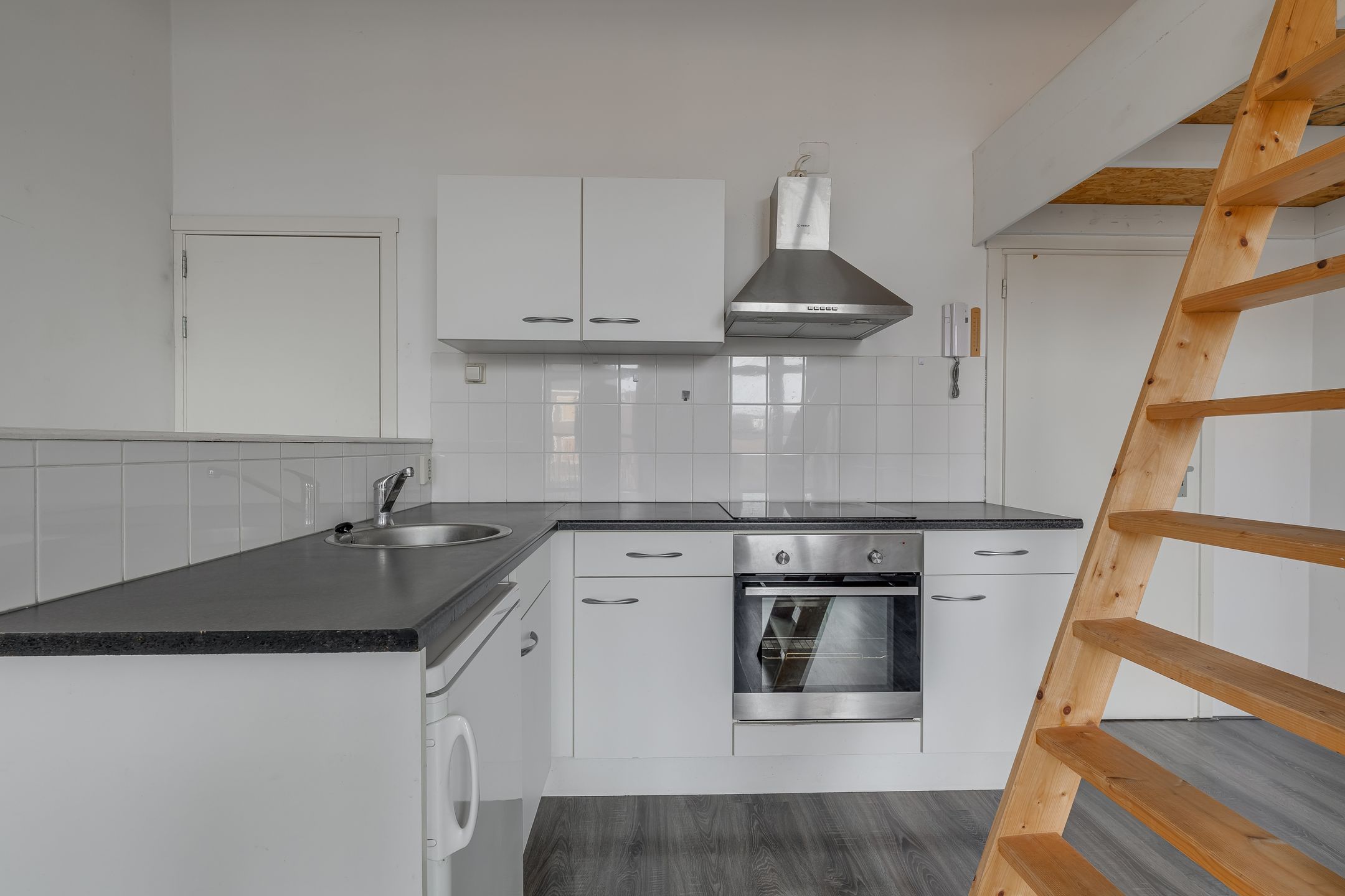 Foto 9 van Utrechtse Veer 23-B