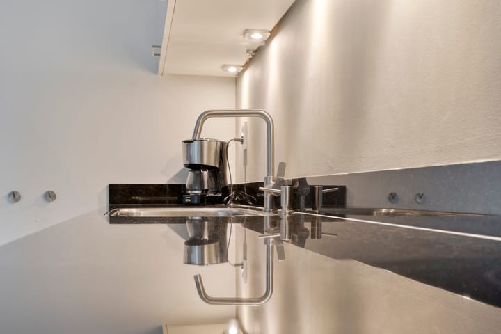 Photo 16 of Thorstraat 24