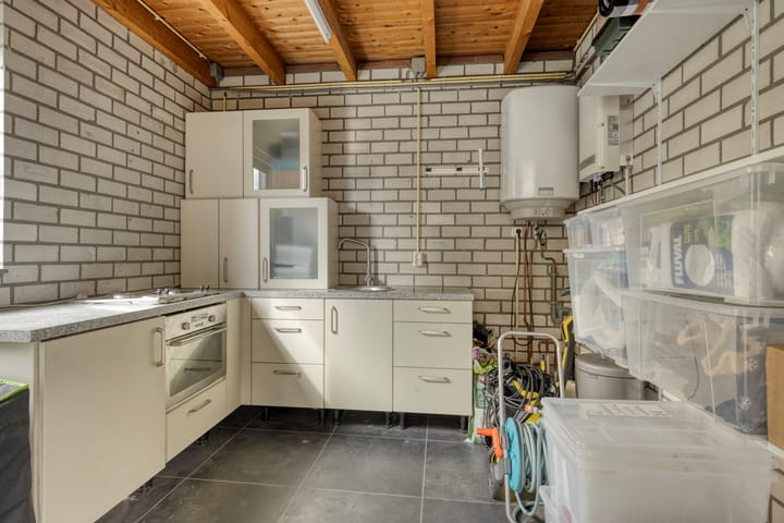 Photo 36 of Vlassert 5