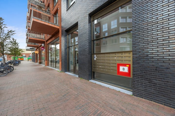 Photo 36 of Moormannstraat 59