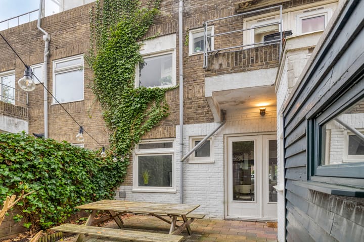 Photo 31 of Willem Barentzstraat 8