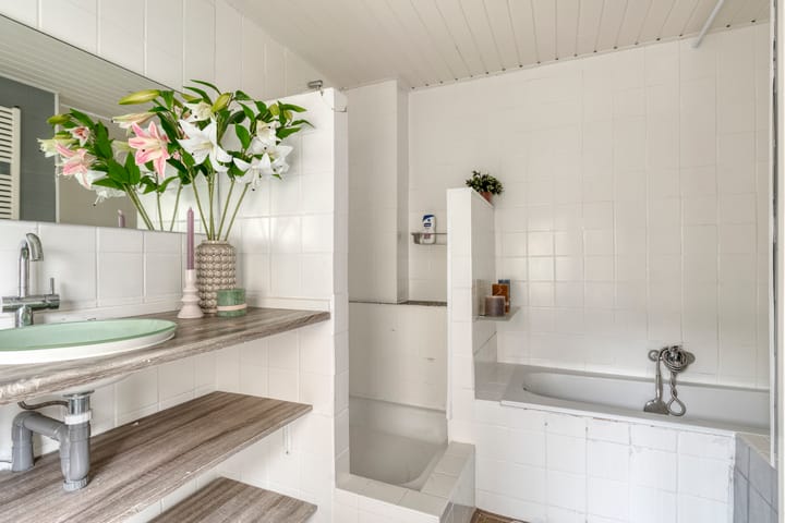 Photo 23 of Willem Barentzstraat 8