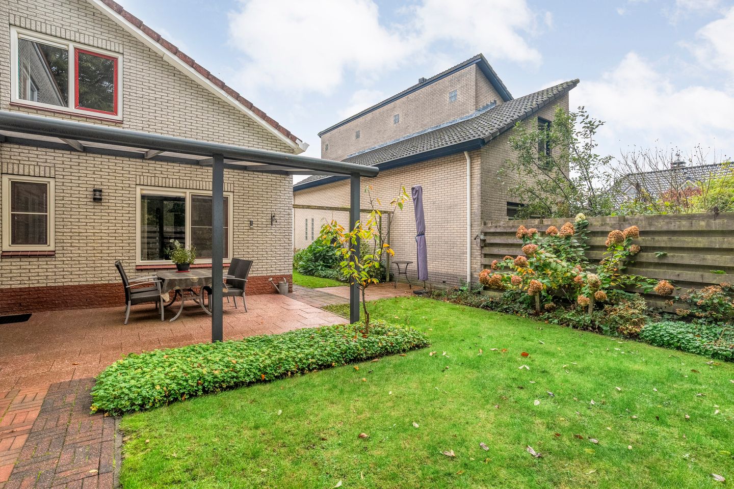 Foto 50 van Magnolialaan 15-E