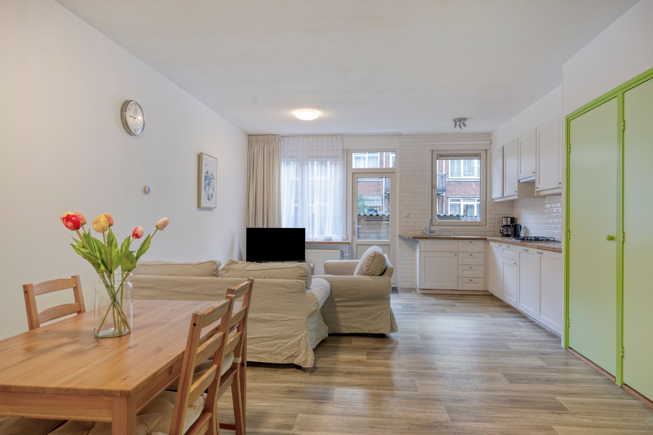 Photo 3 of Letlandsestraat 8-A