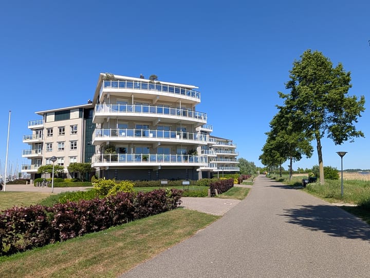 Photo 6 of Labradorstroom 37