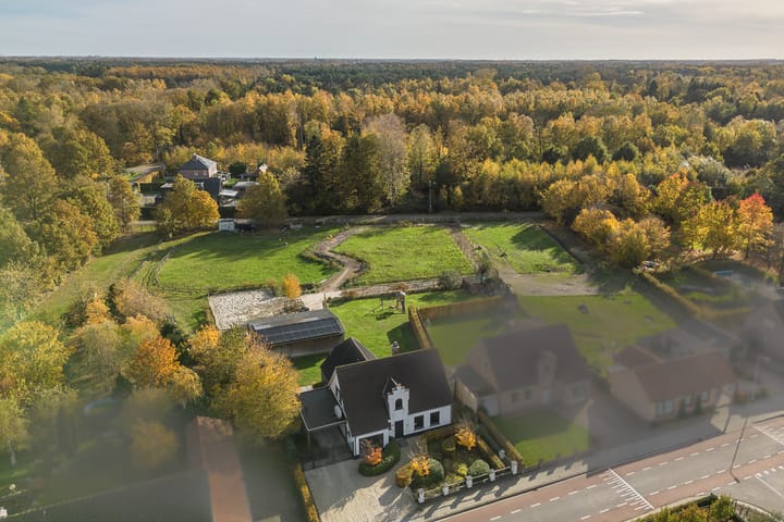 Photo 2 of Julianastraat 81