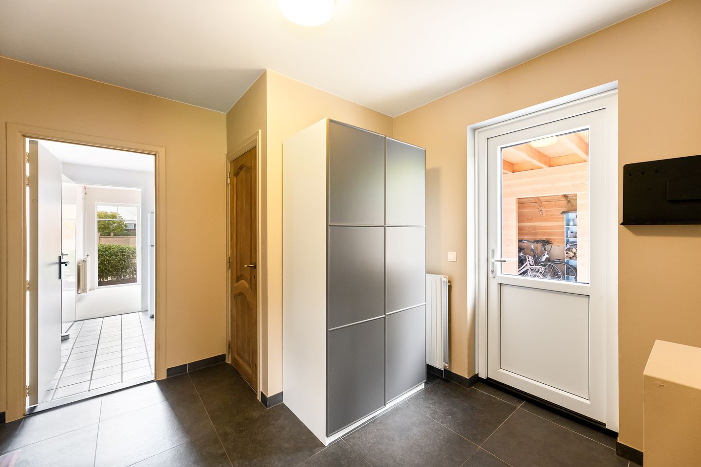 Photo 19 of Julianastraat 81