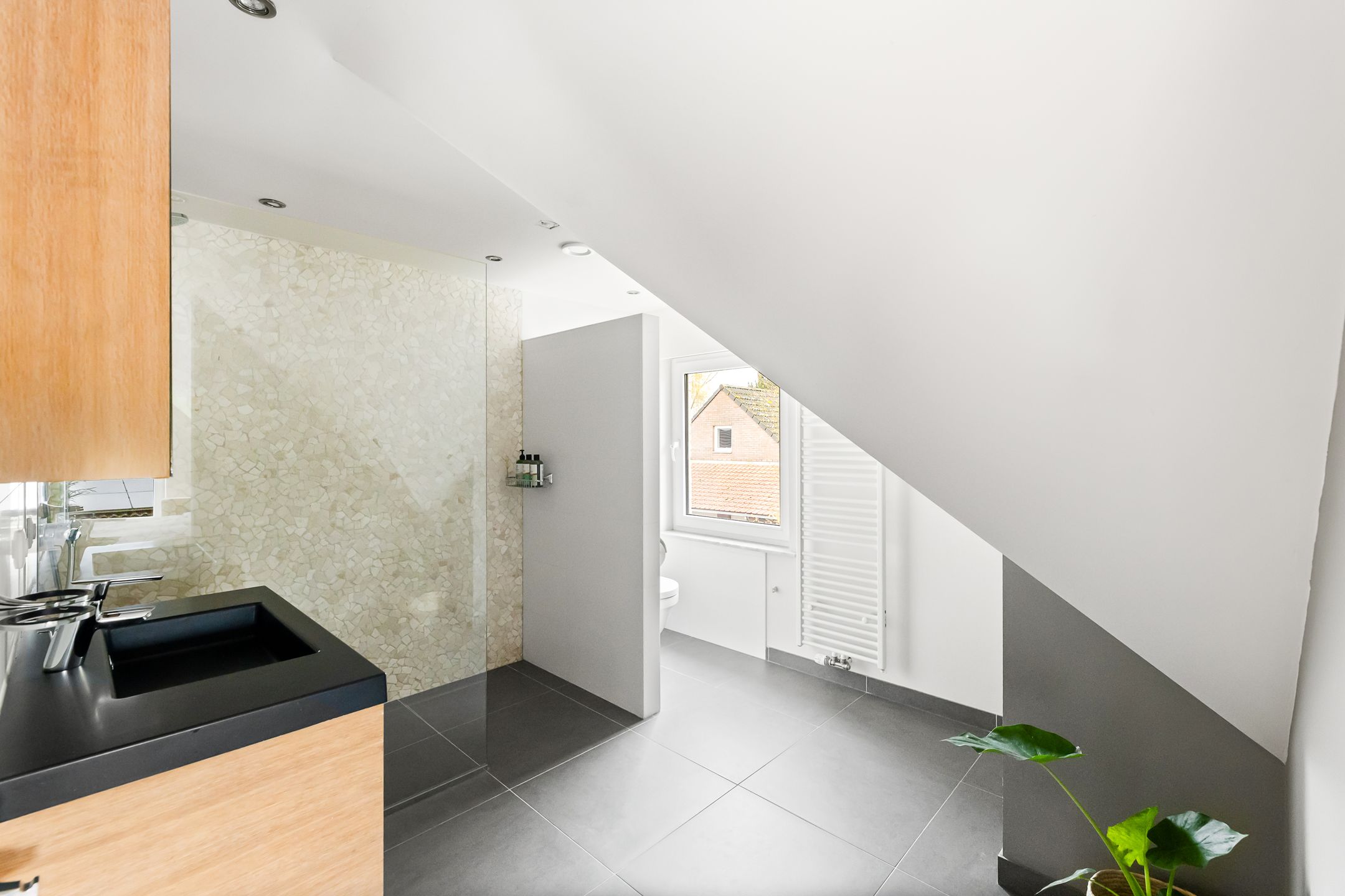 Photo 27 of Julianastraat 81