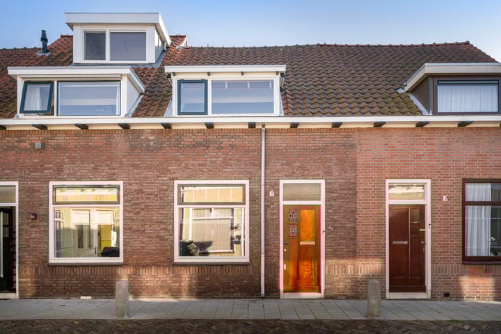 Photo 4 of Van Embdenstraat 4