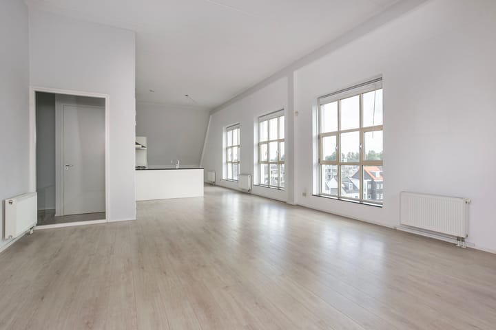 Foto 2 van J. Homan van der Heideplein 48