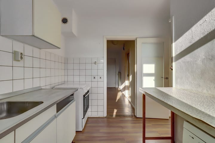 Photo 4 of Menkemaborgstraat 1