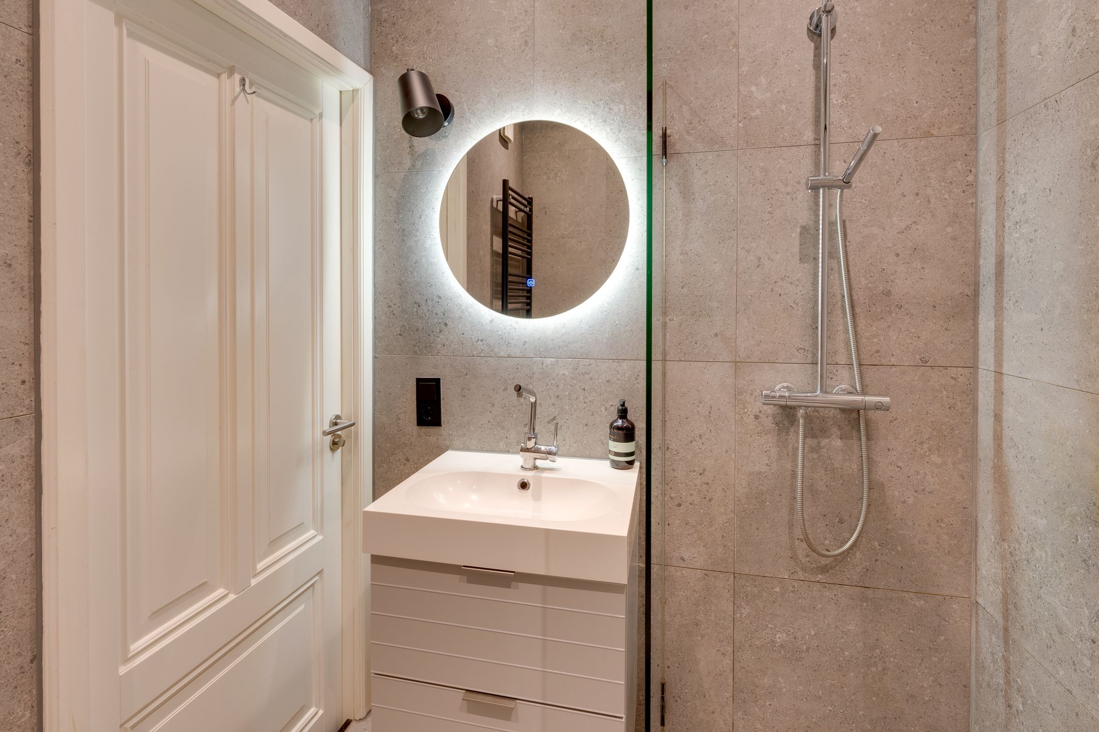 Foto 30 van Hugo de Grootkade 84-H