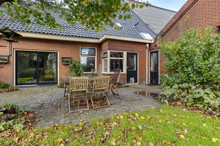 Photo 4 of Oosterweg 6