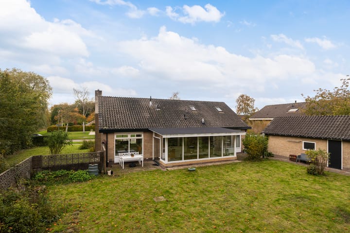 Photo 38 of Tialling van Eysingawei 2