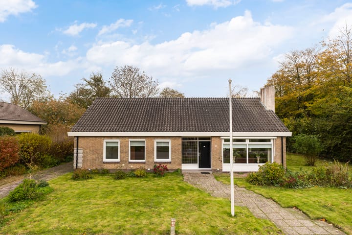 Photo 48 of Tialling van Eysingawei 2