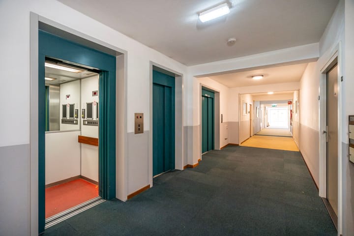 Photo 8 of Stationsweg 92-416