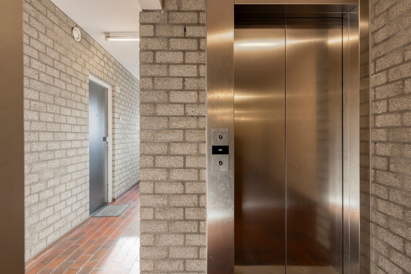 Foto 10 van Limburglaan 147