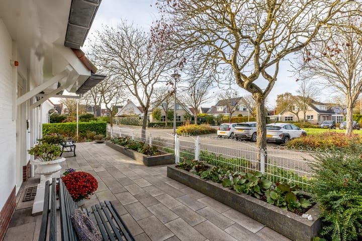 Foto 11 van Courteniusstraat 4