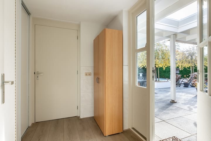 Foto 24 van Courteniusstraat 4