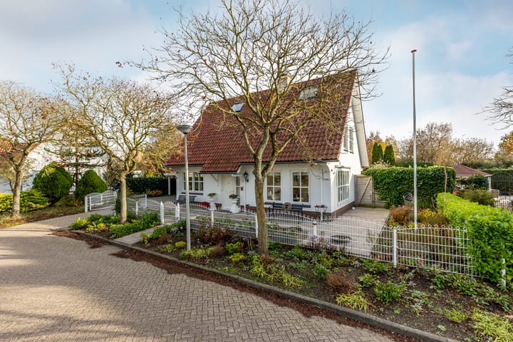 Foto 41 van Courteniusstraat 4