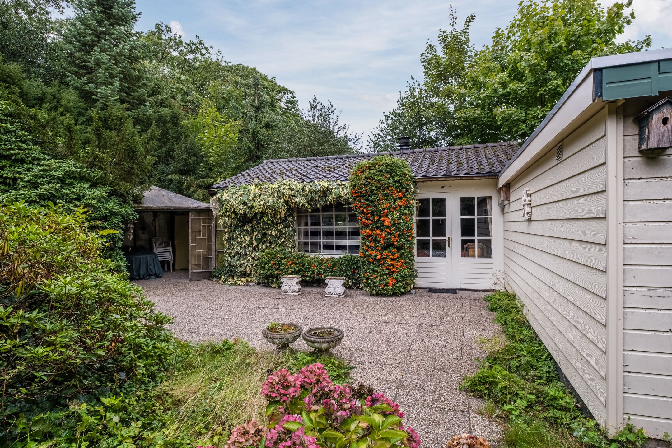 Buying a house in The Netherlands., Broeder Hogardstraat 1-A