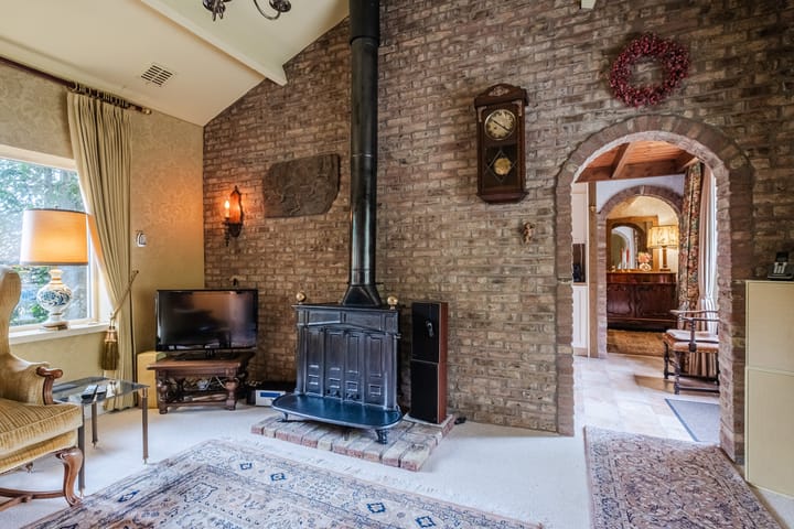 Photo 11 of Broeder Hogardstraat 1-A