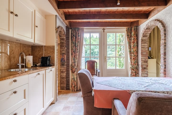 Photo 14 of Broeder Hogardstraat 1-A