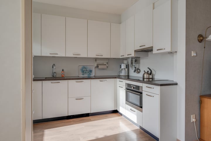 Photo 2 of Plevierstraat 8