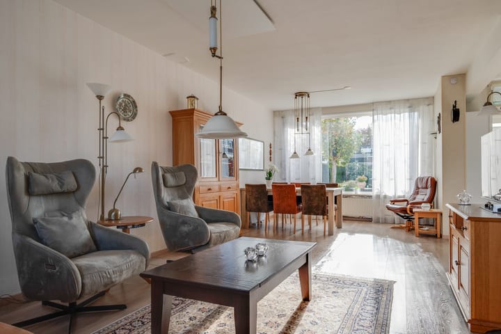 Photo 12 of Plevierstraat 8