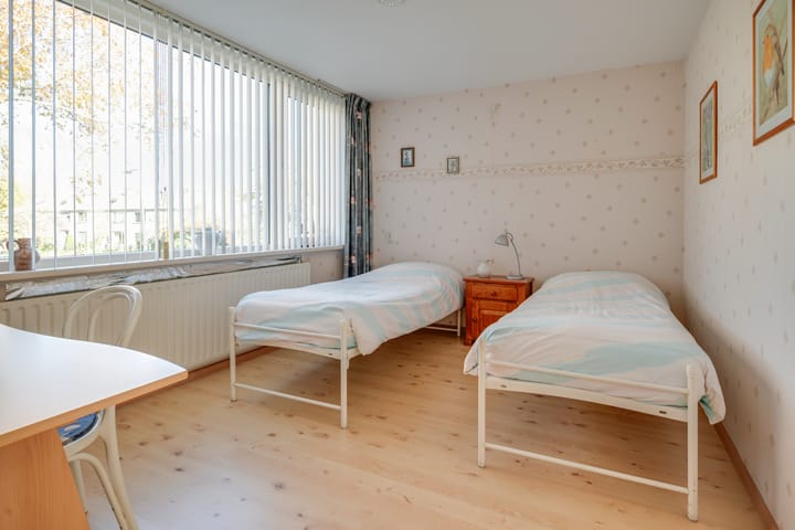 Photo 24 of Plevierstraat 8