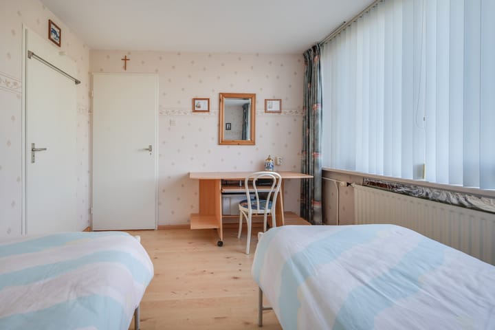 Photo 25 of Plevierstraat 8