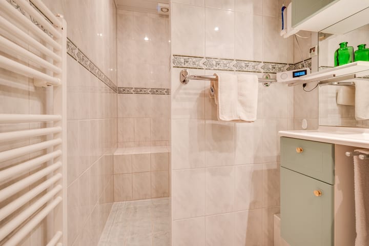 Photo 30 of Plevierstraat 8