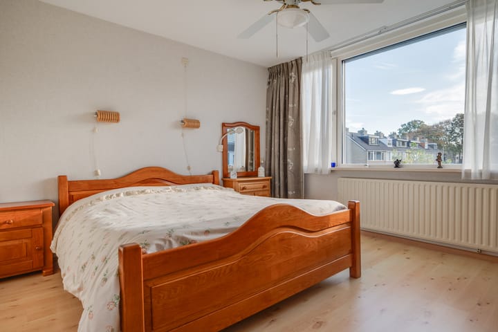 Photo 32 of Plevierstraat 8