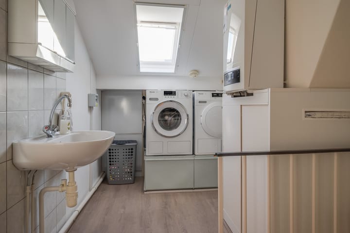 Photo 35 of Plevierstraat 8