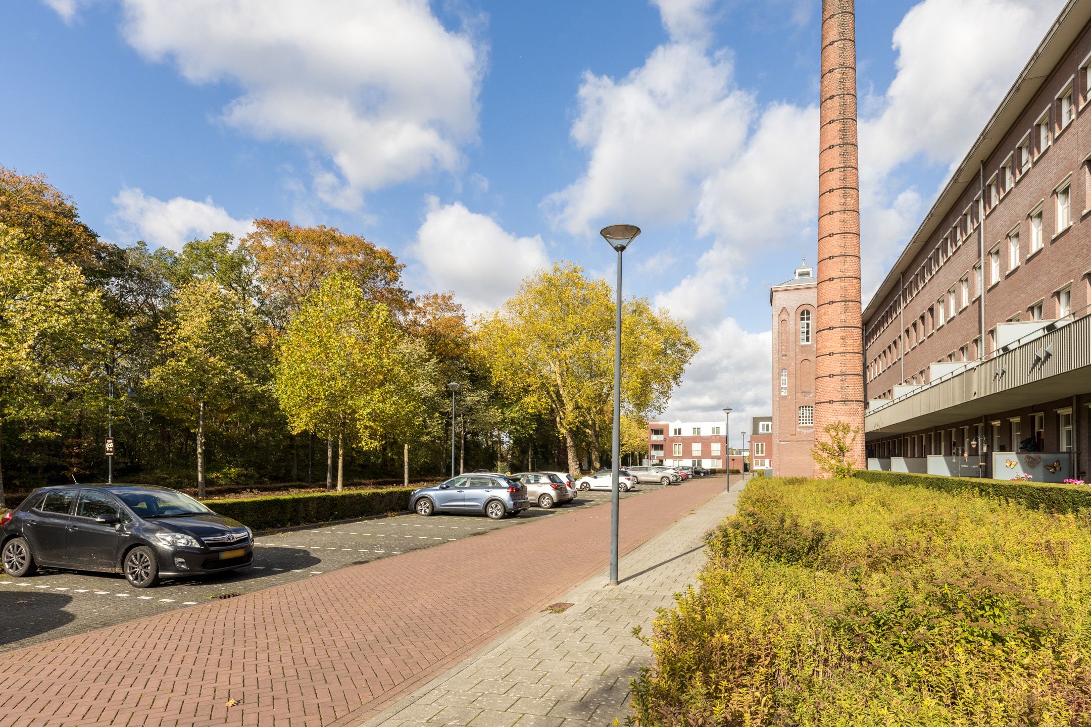 Photo 6 of Julianastraat 42