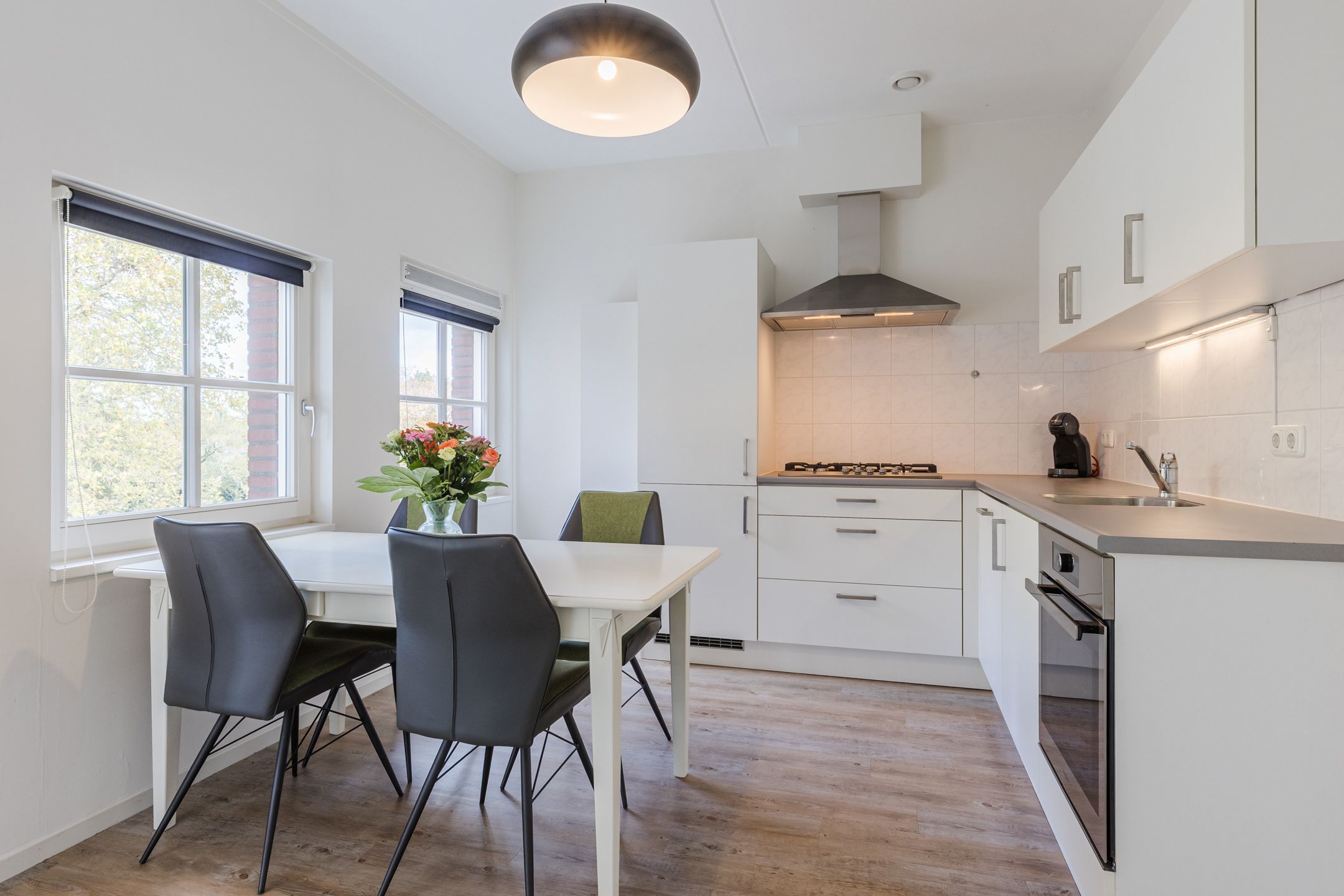 Photo 24 of Julianastraat 42