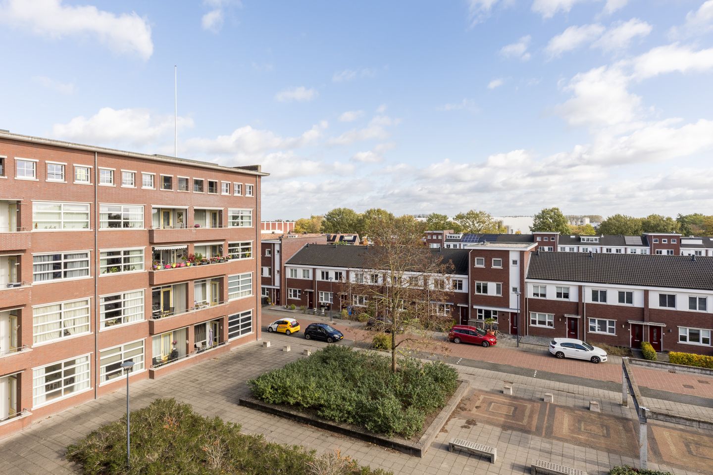 Photo 35 of Julianastraat 42