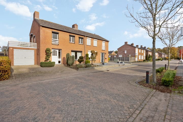 Photo 40 of Anemoonstraat 3