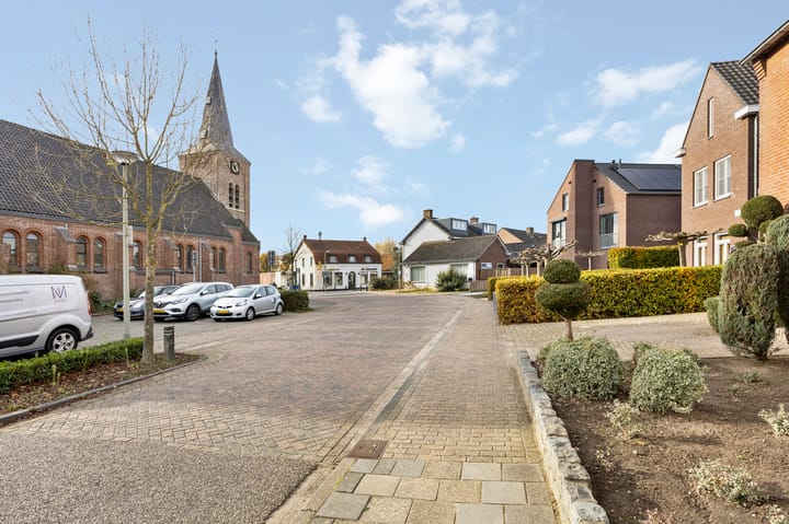 Photo 41 of Anemoonstraat 3