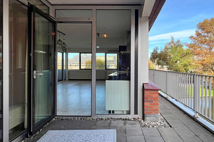 Foto 3 van Van Naeldwijcklaan 59